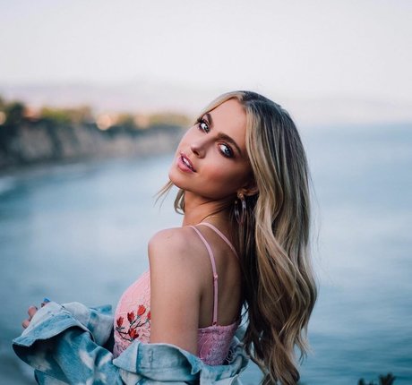 Anne Winters