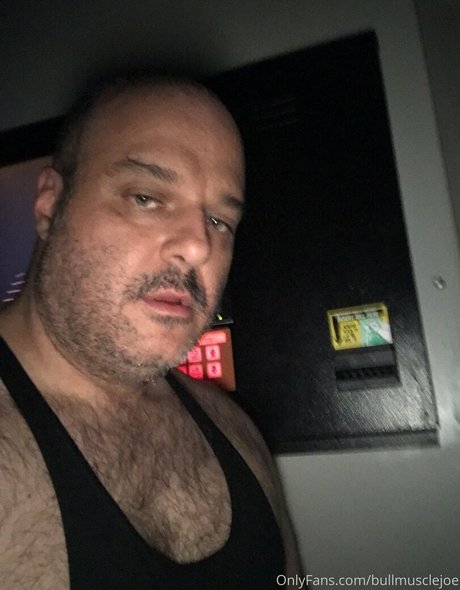 Bullmusclejoe
