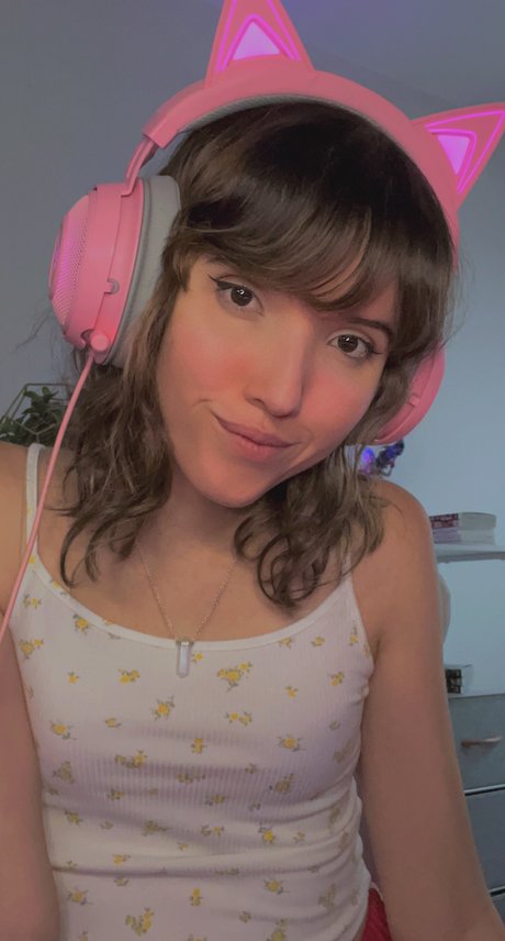 Strawberry Girl Kairi