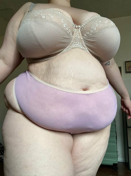 Bbwfrogprincess