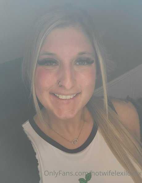 Hotwifelexilovex