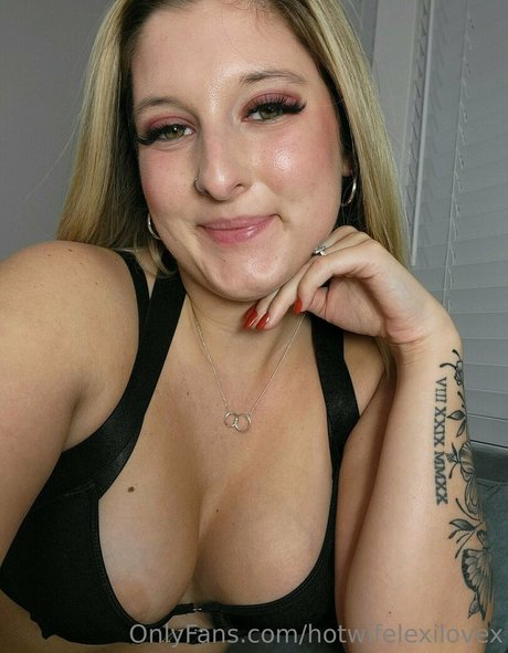 Hotwifelexilovex