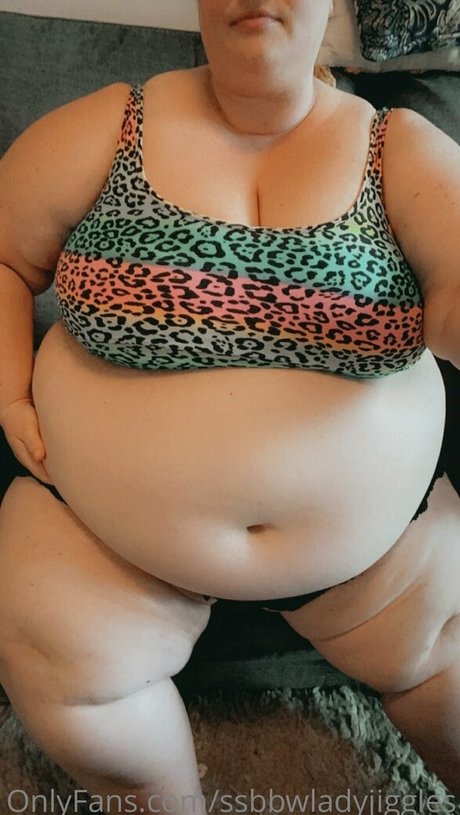 Ssbbwladyjiggles