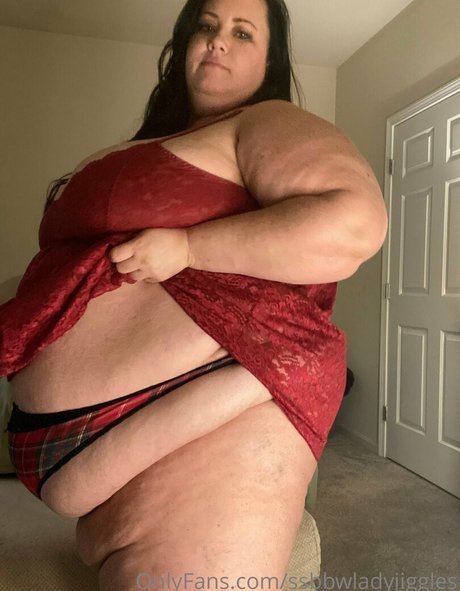 Ssbbwladyjiggles