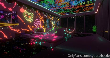 Cybertrixxxie
