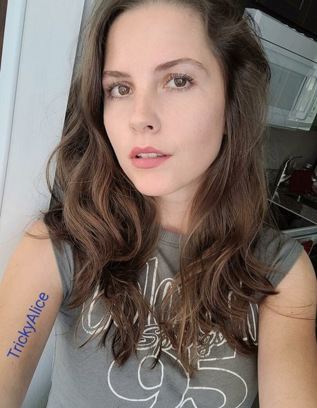Trickyalice6