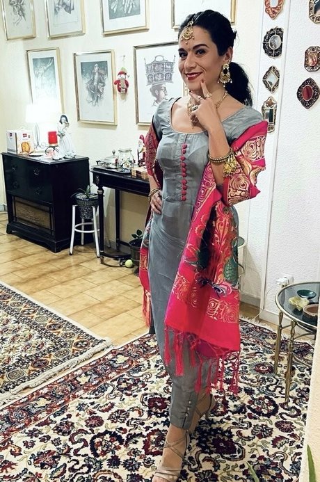 Hathayogasoulsexyfeet