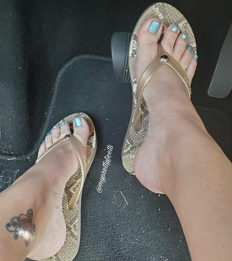 Myprettyfeet8free