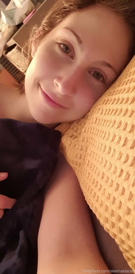 Aleenaxlaced