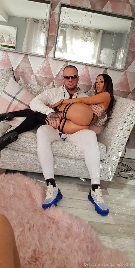 Hotnaughtygirlfriend1