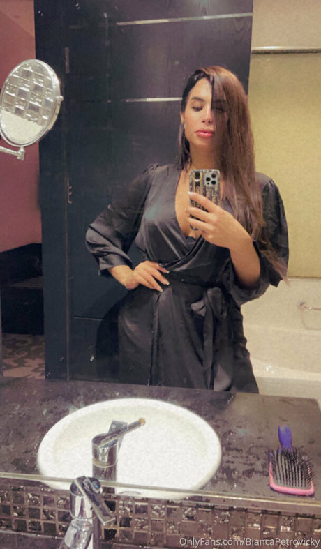 Biancapetrovickyoficial