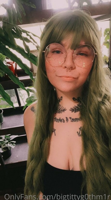 Bigtittyg0thm1r
